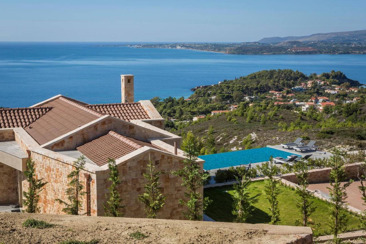 Narcissos Villa *